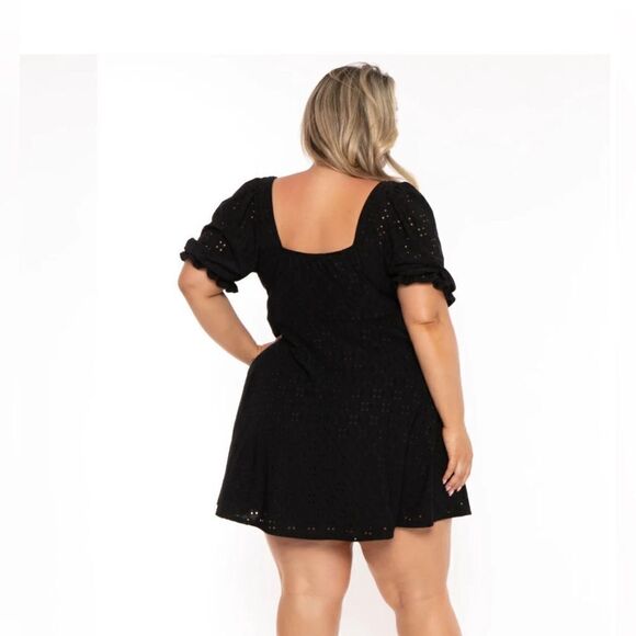 CURVY SENSE PLUS SIZE JENNI EYELET FLARE DRESS - BLACK - Picture 4 of 4